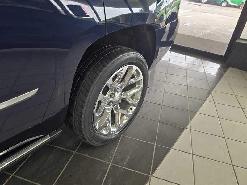 2018 Cadillac Escalade Premium Luxury - Photo 38 - Hamilton, OH 45015