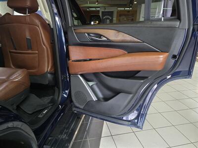 2018 Cadillac Escalade Premium Luxury - Photo 17 - Hamilton, OH 45015