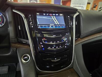 2018 Cadillac Escalade Premium Luxury - Photo 26 - Hamilton, OH 45015