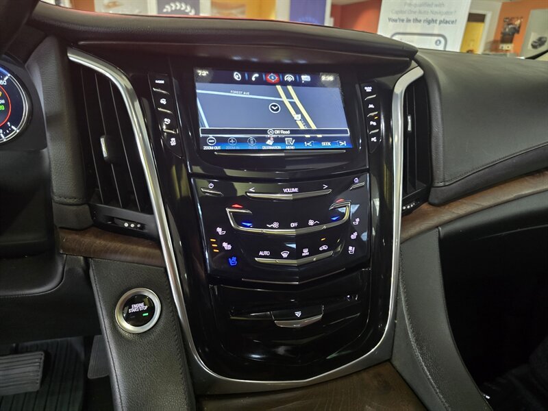 2018 Cadillac Escalade Premium Luxury - Photo 26 - Hamilton, OH 45015