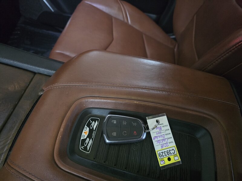 2018 Cadillac Escalade Premium Luxury - Photo 27 - Hamilton, OH 45015