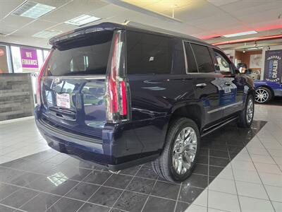 2018 Cadillac Escalade Premium Luxury - Photo 4 - Hamilton, OH 45015