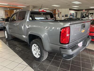 2018 Chevrolet Colorado LT 4DR CREWCAB   - Photo 8 - Hamilton, OH 45015