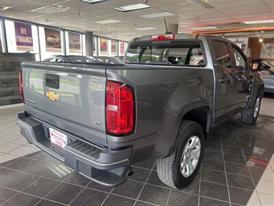 2018 Chevrolet Colorado LT 4DR CREWCAB   - Photo 6 - Hamilton, OH 45015