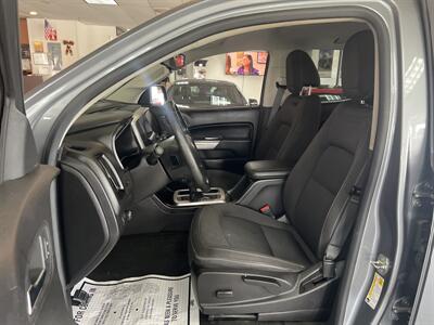 2018 Chevrolet Colorado LT 4DR CREWCAB   - Photo 9 - Hamilton, OH 45015