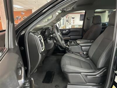 2020 Chevrolet Silverado 1500 LT   - Photo 9 - Hamilton, OH 45015