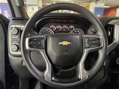 2020 Chevrolet Silverado 1500 LT   - Photo 14 - Hamilton, OH 45015