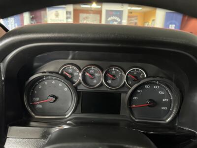 2020 Chevrolet Silverado 1500 LT   - Photo 12 - Hamilton, OH 45015