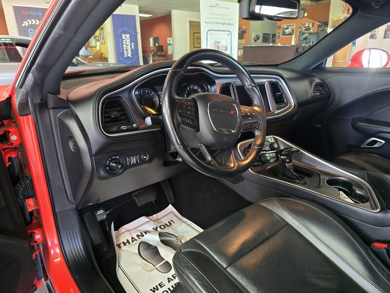 2020 Dodge Challenger SXT 2DR COUPE - Photo 8 - Hamilton, OH 45015