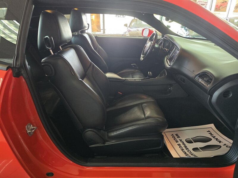 2020 Dodge Challenger SXT 2DR COUPE - Photo 13 - Hamilton, OH 45015