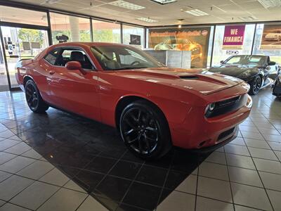 2020 Dodge Challenger SXT 2DR COUPE - Photo 3 - Hamilton, OH 45015