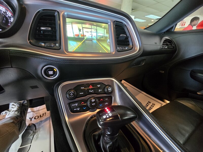 2020 Dodge Challenger SXT 2DR COUPE - Photo 33 - Hamilton, OH 45015