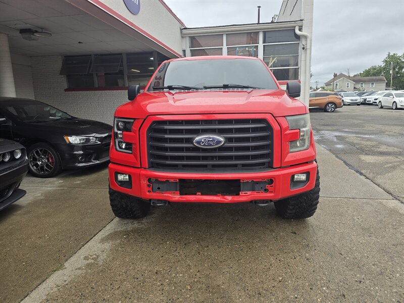2015 Ford F-150 XLT EXTENDED CAB 4X4 - Photo 2 - Hamilton, OH 45015
