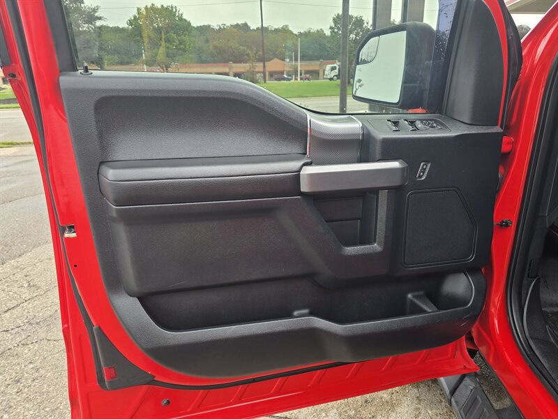 2015 Ford F-150 XLT EXTENDED CAB 4X4 - Photo 7 - Hamilton, OH 45015