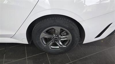 2021 Kia K5 LXS 4DR SEDAN   - Photo 29 - Hamilton, OH 45015