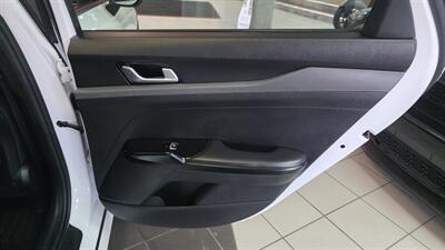 2021 Kia K5 LXS 4DR SEDAN   - Photo 23 - Hamilton, OH 45015