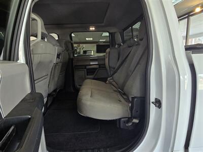 2016 Ford F-150 XLT SUPER CREW 4X4 - Photo 11 - Hamilton, OH 45015