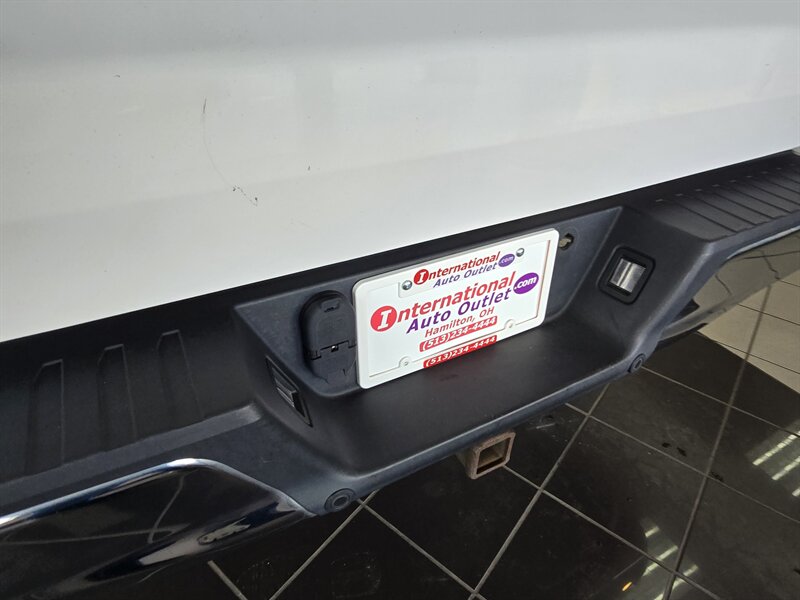 2016 Ford F-150 XLT SUPER CREW 4X4 - Photo 36 - Hamilton, OH 45015