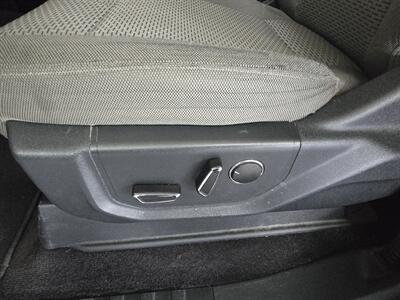 2016 Ford F-150 XLT SUPER CREW 4X4 - Photo 19 - Hamilton, OH 45015