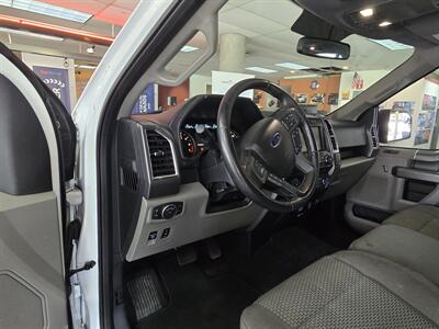 2016 Ford F-150 XLT SUPER CREW 4X4 - Photo 8 - Hamilton, OH 45015