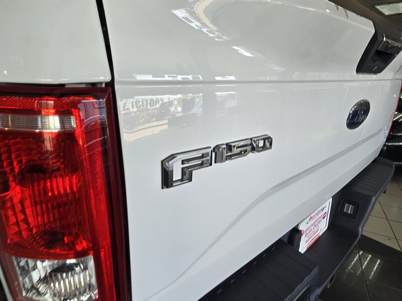 2016 Ford F-150 XLT SUPER CREW 4X4 - Photo 35 - Hamilton, OH 45015