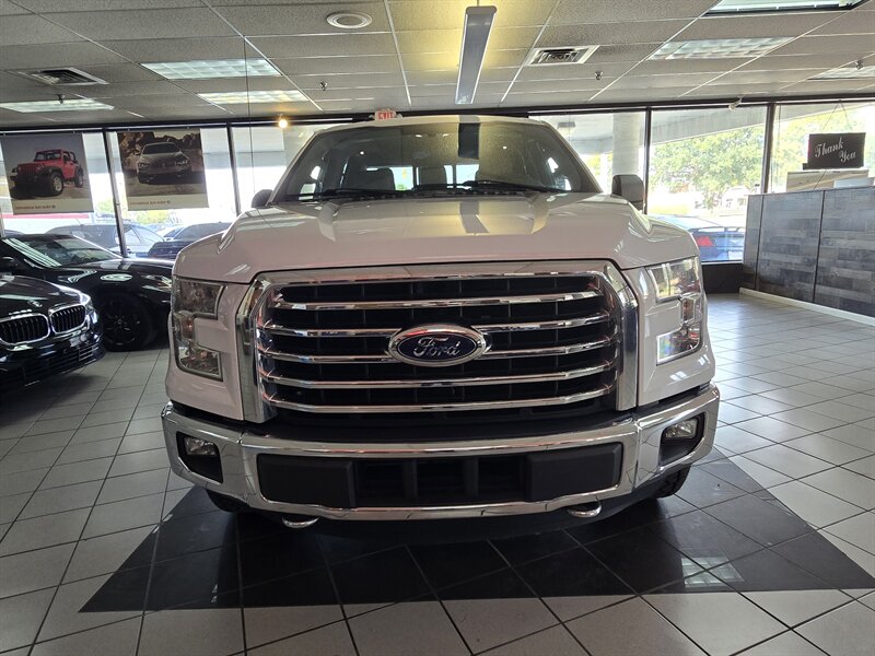 2016 Ford F-150 XLT SUPER CREW 4X4 - Photo 2 - Hamilton, OH 45015