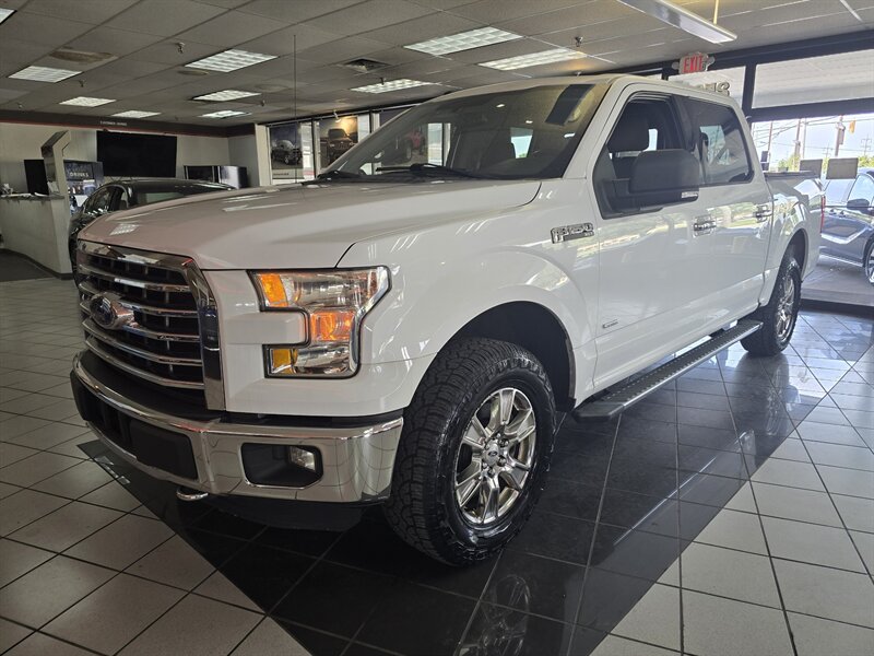 2016 Ford F-150 XLT SUPER CREW 4X4   - Photo 1 - Hamilton, OH 45015