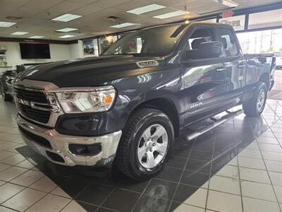 2020 RAM 1500 Big Horn/QUAD CAB/4X4/HEMI   - Photo 1 - Hamilton, OH 45015