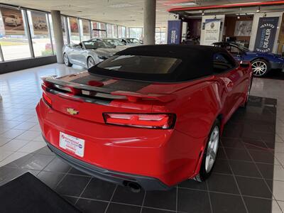 2016 Chevrolet Camaro LT 2DR CONVERTIBLE - Photo 33 - Hamilton, OH 45015