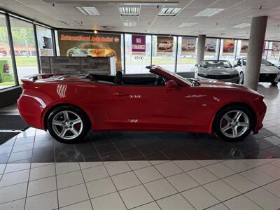 2016 Chevrolet Camaro LT 2DR CONVERTIBLE - Photo 5 - Hamilton, OH 45015