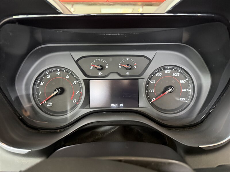 2016 Chevrolet Camaro LT 2DR CONVERTIBLE - Photo 10 - Hamilton, OH 45015