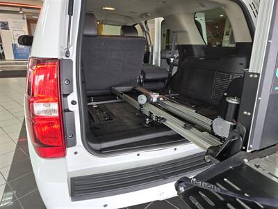 2012 Chevrolet Tahoe LT 4DR SUV 4X4/WHEELCHAIR LIFT   - Photo 18 - Hamilton, OH 45015