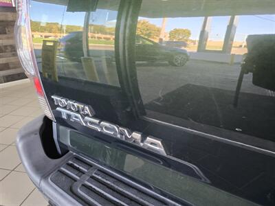 2014 Toyota Tacoma V6  4DR CREW CAB 4X4   - Photo 29 - Hamilton, OH 45015