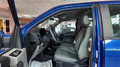 2017 Ford F-150 XL 4DR EXTENDED CAB 4X4   - Photo 9 - Hamilton, OH 45015