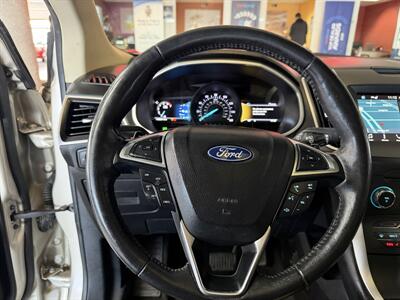 2017 Ford Edge SEL   - Photo 13 - Hamilton, OH 45015