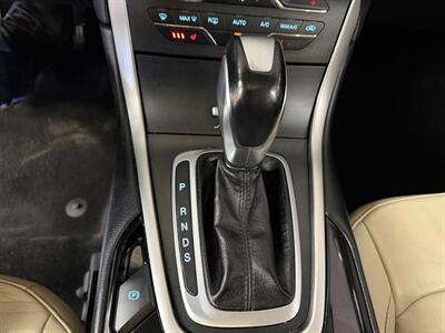 2017 Ford Edge SEL   - Photo 19 - Hamilton, OH 45015
