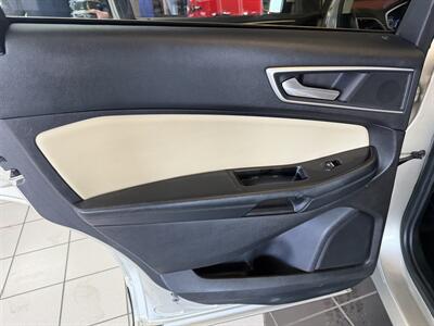 2017 Ford Edge SEL   - Photo 24 - Hamilton, OH 45015