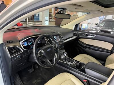 2017 Ford Edge SEL   - Photo 10 - Hamilton, OH 45015