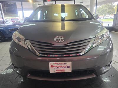 2011 Toyota Sienna XLE 8-Passenger 4DR MINI-VAN   - Photo 5 - Hamilton, OH 45015