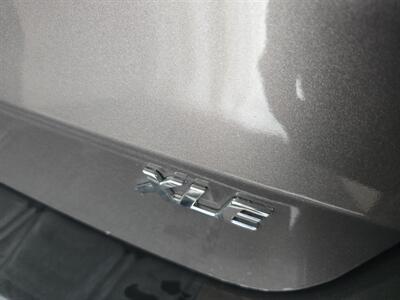 2011 Toyota Sienna XLE 8-Passenger 4DR MINI-VAN   - Photo 28 - Hamilton, OH 45015