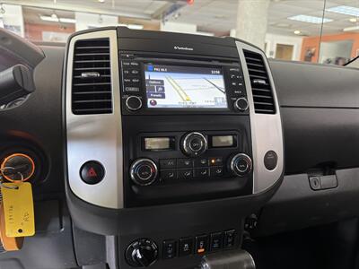 2019 Nissan Frontier PRO-4X 4DR CREWCAB 4X4   - Photo 25 - Hamilton, OH 45015