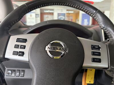 2019 Nissan Frontier PRO-4X 4DR CREWCAB 4X4   - Photo 23 - Hamilton, OH 45015