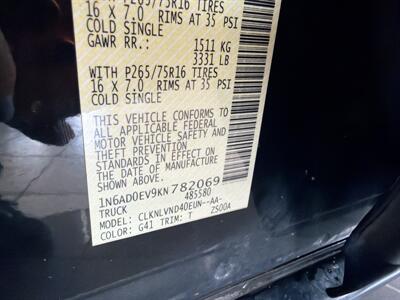 2019 Nissan Frontier PRO-4X 4DR CREWCAB 4X4   - Photo 38 - Hamilton, OH 45015