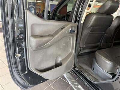 2019 Nissan Frontier PRO-4X 4DR CREWCAB 4X4   - Photo 11 - Hamilton, OH 45015