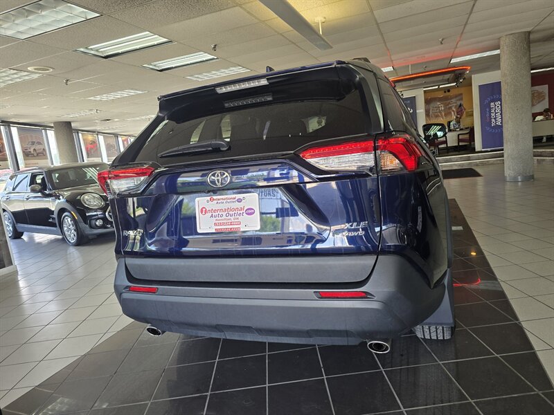 2022 Toyota RAV4 XLE 4DR SUV AWD - Photo 5 - Hamilton, OH 45015