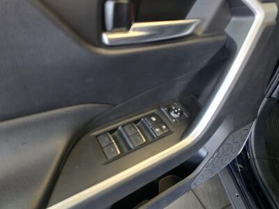 2022 Toyota RAV4 XLE 4DR SUV AWD - Photo 17 - Hamilton, OH 45015
