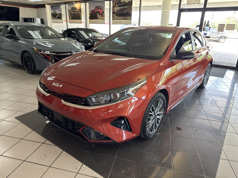 2023 Kia Forte GT-Line   - Photo 1 - Hamilton, OH 45015
