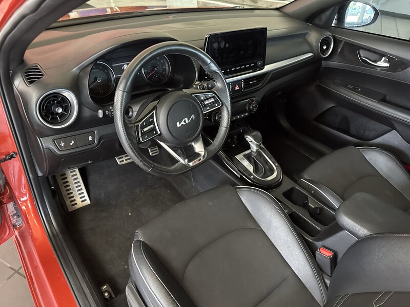 2023 Kia Forte GT-Line - Photo 11 - Hamilton, OH 45015