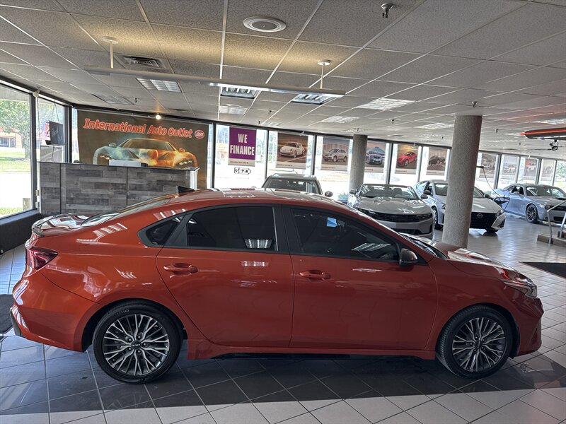2023 Kia Forte GT-Line - Photo 5 - Hamilton, OH 45015