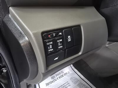 2012 Honda Odyssey EX-L 4DR MINI-VAN   - Photo 18 - Hamilton, OH 45015